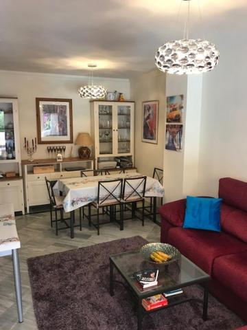 Hacienda Nagueles 1, 2 Bed 2 Bath, Large Terrace 400m From * Marbella